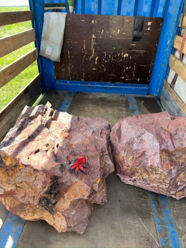 Ландшафтные глыбы красно-фиолетовые 200-1000 килограмм купить в Пермском крае