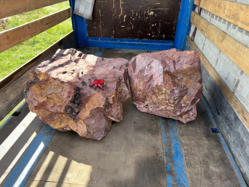 Ландшафтные глыбы красно-фиолетовые 200-1000 килограмм купить в Пермском крае