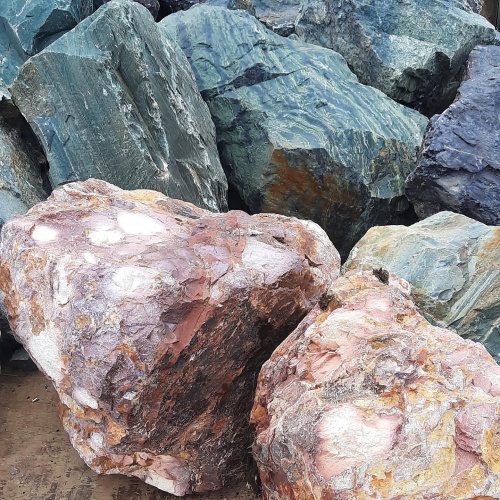 Ландшафтные глыбы красно-фиолетовые 200-1000 килограмм купить в Пермском крае