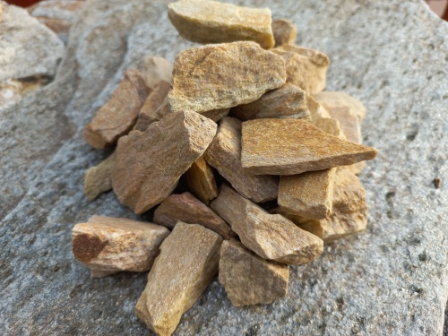 Златолит жёлтый декоративная каменная крошка купить в Пермском крае