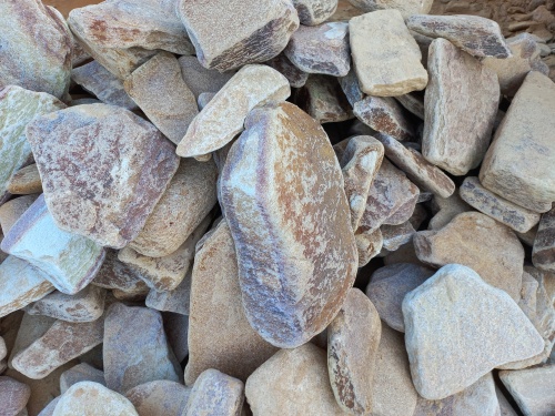 Златолит жёлтый, жёлто-зелёный глыбки и валуны для ланшафтного дизайна купить в Пермском крае