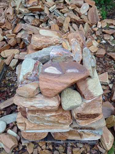 Златолит жёлтый, жёлто-зелёный глыбки и валуны для ланшафтного дизайна купить в Пермском крае