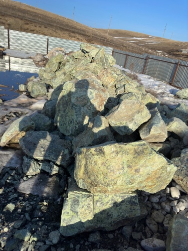 Камни для ландшафтного дизайна зелёные 10-60 килограмм купить в Пермском крае