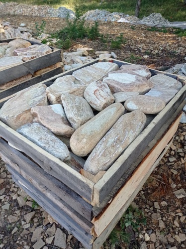 Златолит жёлтый, жёлто-зелёный глыбки и валуны для ланшафтного дизайна купить в Пермском крае