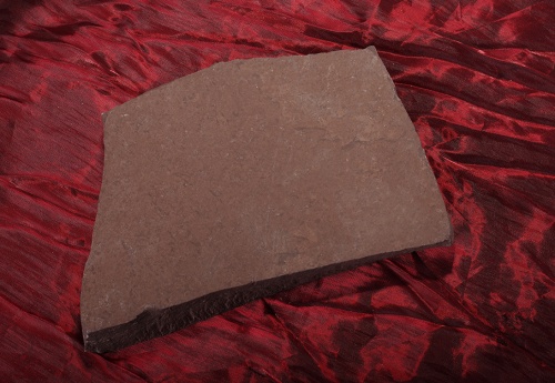 Плитняк лемезит бордовый для цоколя 1,5-2 см купить в Пермском крае