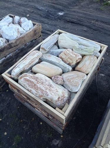 Златолит жёлтый, жёлто-зелёный глыбки и валуны для ланшафтного дизайна купить в Пермском крае