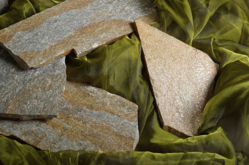 Плитняк златолит Уральский  для фасада купить в Пермском крае