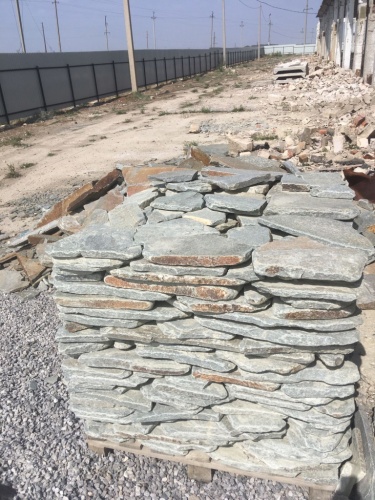 Златолит серебристый галтованный для лестниц купить в Пермском крае